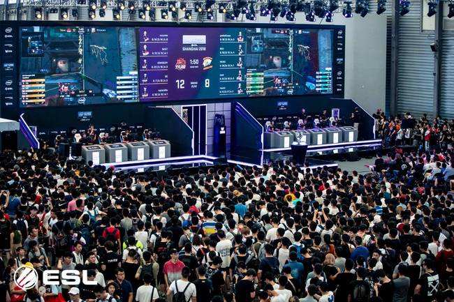 但这也同时 但这也同时