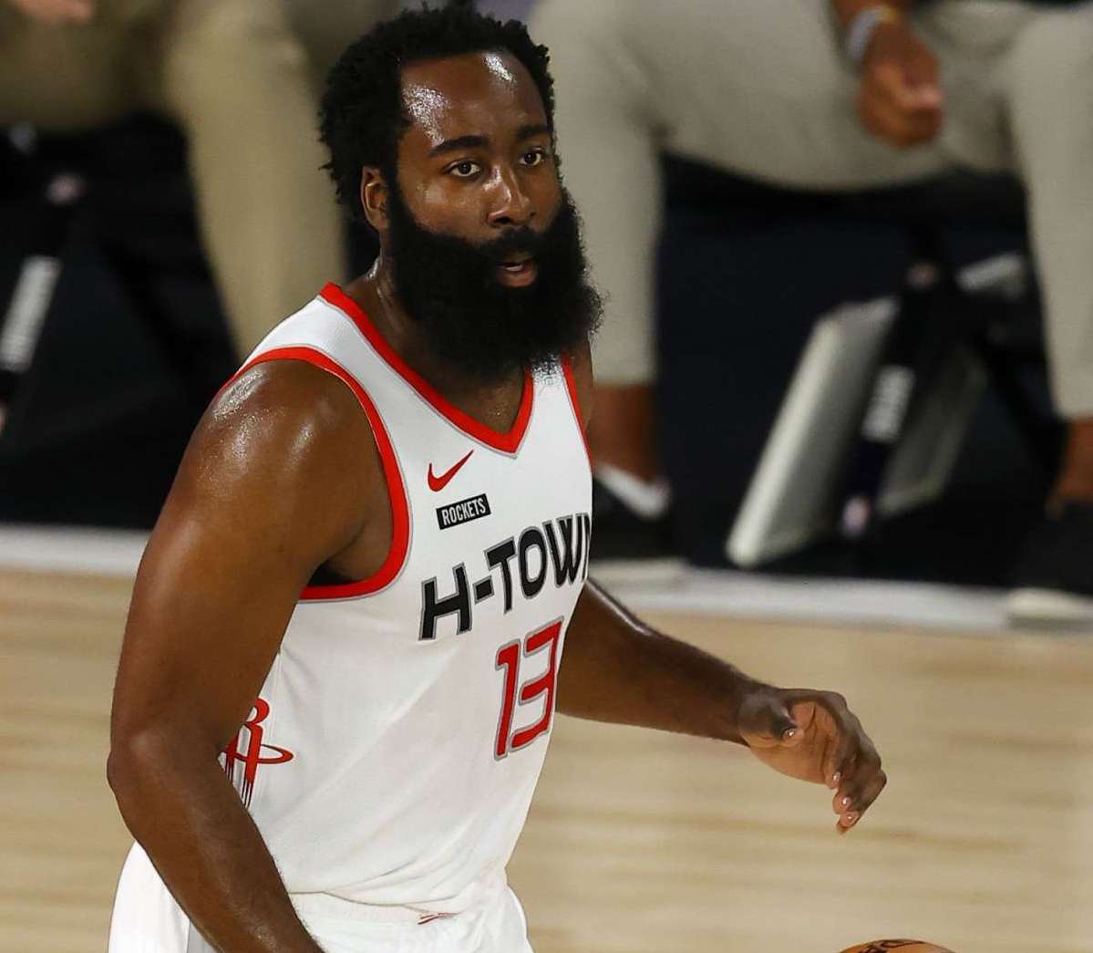 交媒體上表 交媒體上表